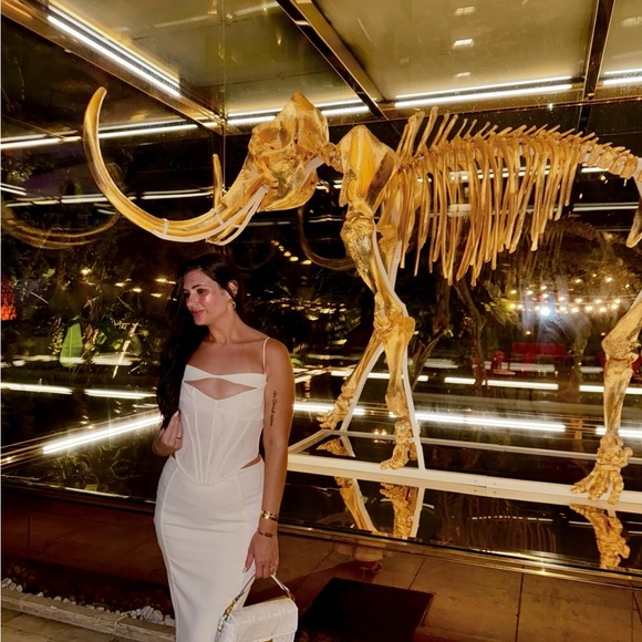 HOUSE OF CB 'Paloma' Ivory Corset Maxi Dress - Picture 2 of 3